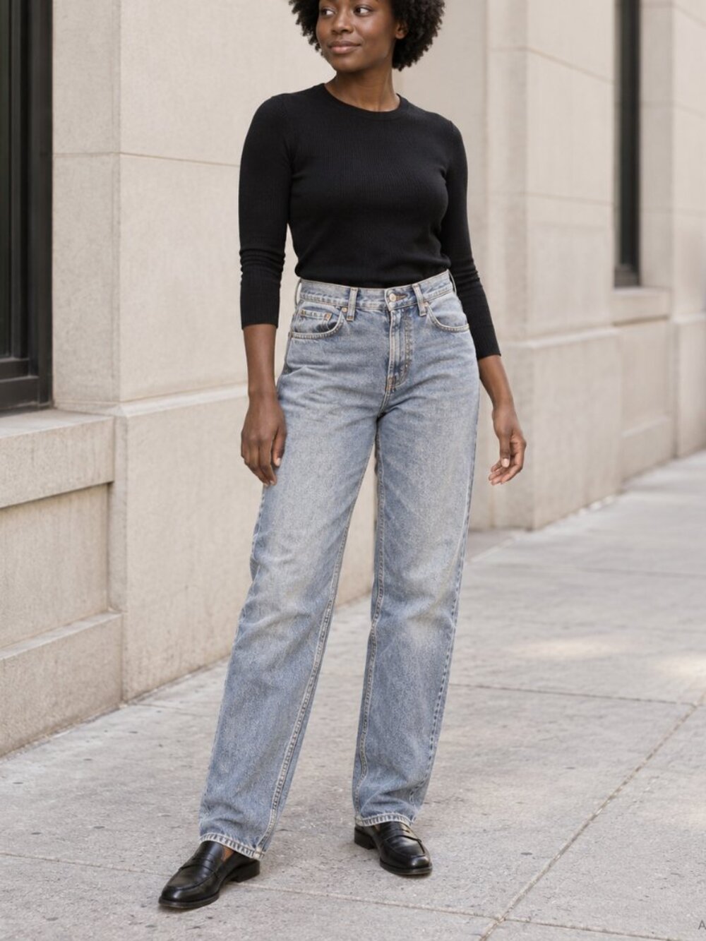Mango Light Wash Straight Leg Jeans Size US 4 / EUR 36
